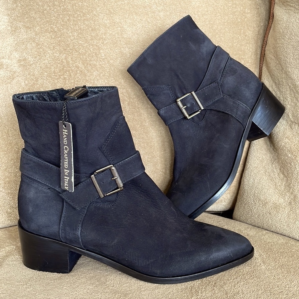 Brand New Avellini Genuine Leather Black Heeled Zipper Ankle Boots Made in Italy